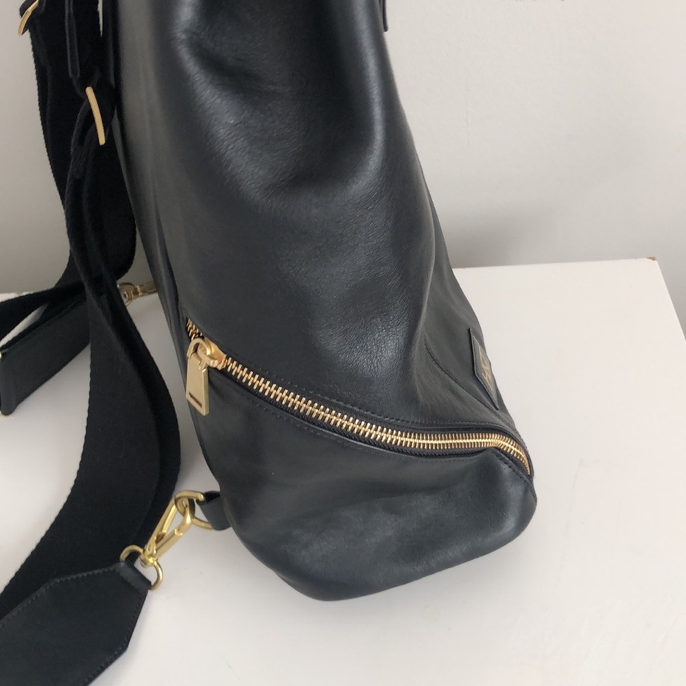 H&T Leather Backpack - Picture 7 of 12
